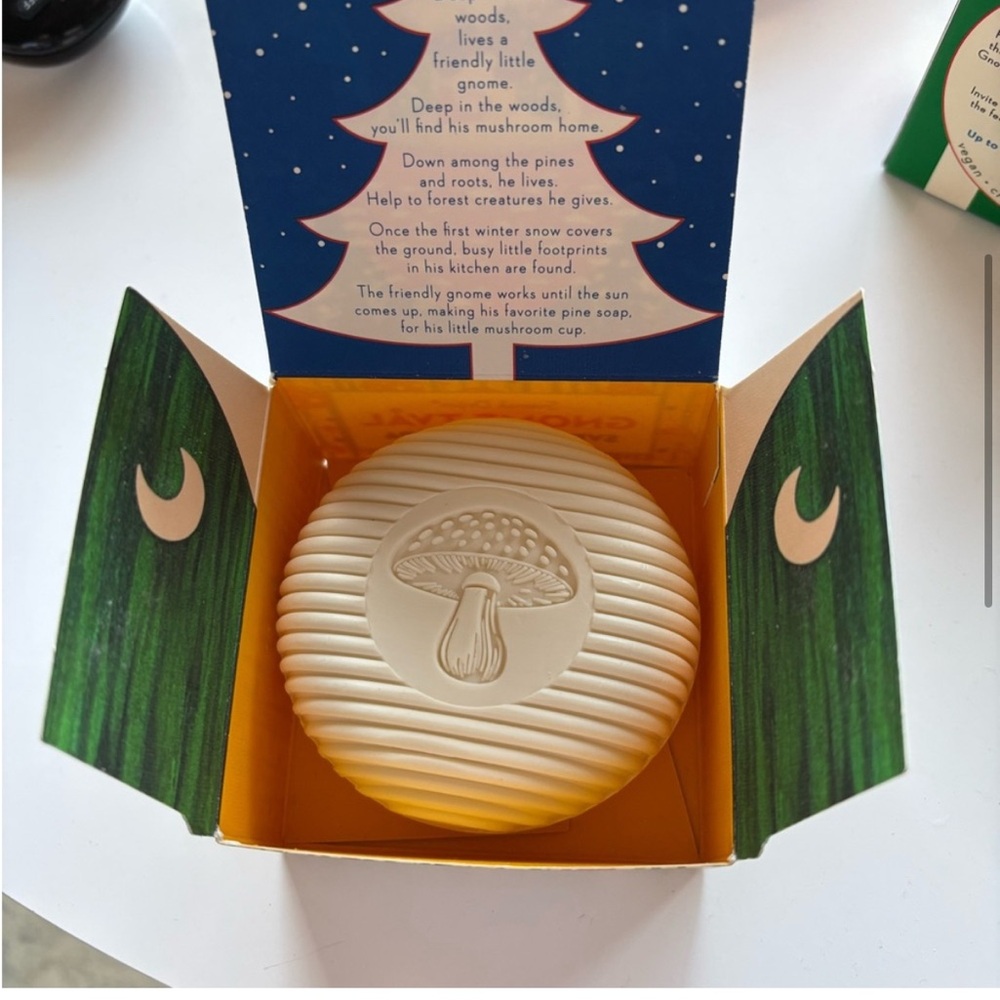 SOAP bar & BATHBOMB from SWEDISH DREAM. MADE IN USA. Swedish Pine scent. Vegan - Picture 2 of 15